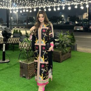 Brand Stitch Article Black Floral Fusion